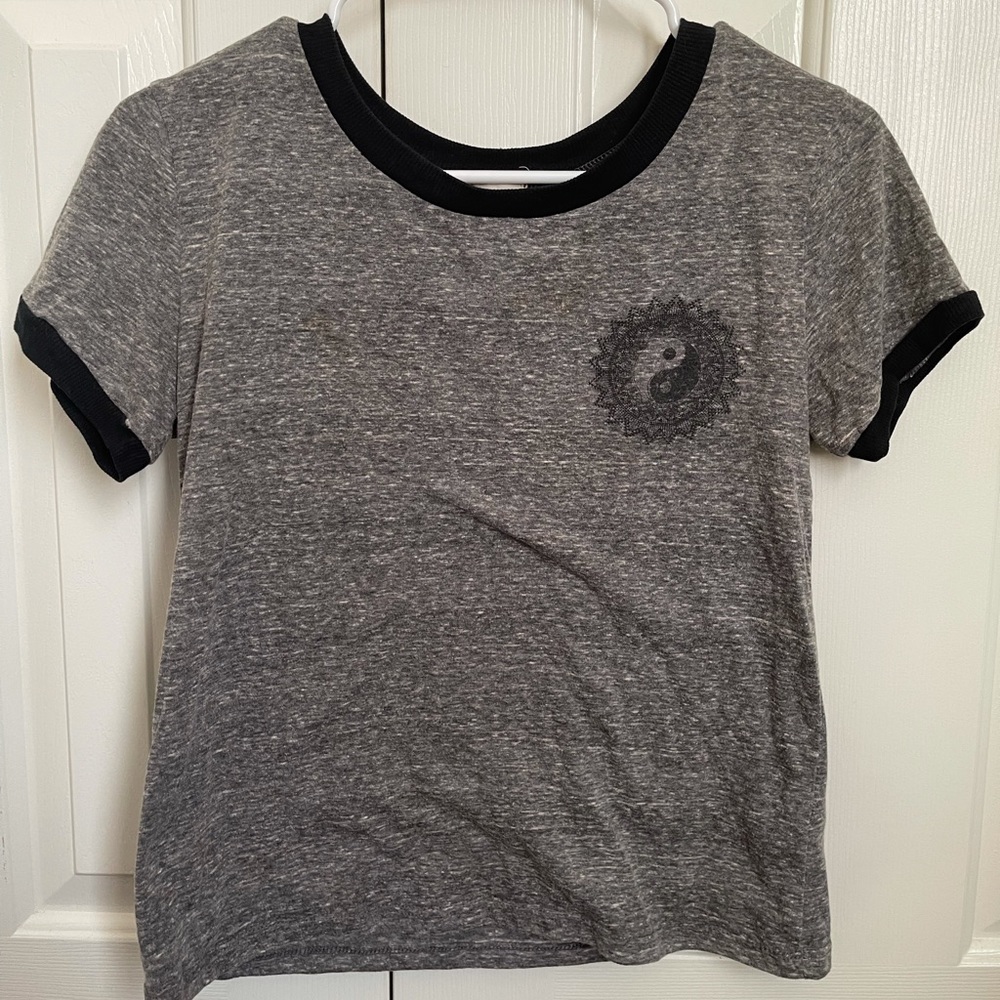 Gray Trillium Zumiez Women’s T-shirt